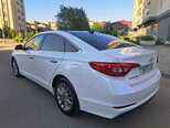 Hyundai Sonata-11
