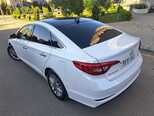 Hyundai Sonata-12