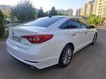 Hyundai Sonata-8