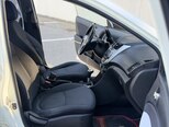 Hyundai Accent-10