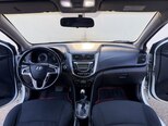 Hyundai Accent-9
