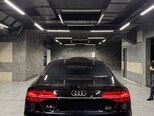Audi A8-2