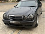 Mercedes E 200-1