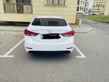 Hyundai Elantra-2