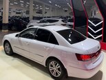 Hyundai Sonata-8