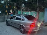Opel Vectra-4