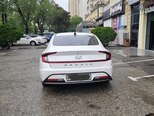 Hyundai Sonata-11