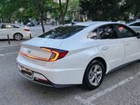 Hyundai Sonata-10