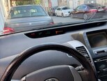 Toyota Prius-4
