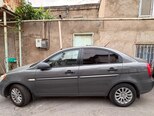 Hyundai Accent-3