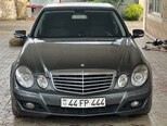 Mercedes E 220-1