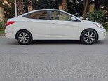 Hyundai Accent-7