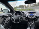Hyundai Elantra-18