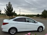 Hyundai Accent-3