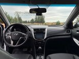 Hyundai Accent-14
