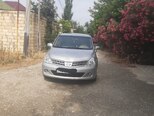 Nissan Tiida-1