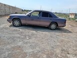 Mercedes 200 D-7