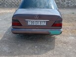 Mercedes 200 D-2