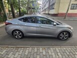 Hyundai Elantra-3