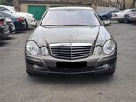 Mercedes E 220-1
