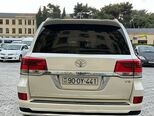 Toyota Land Cruiser-12