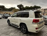 Toyota Land Cruiser-6