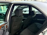 Mercedes E 220-17
