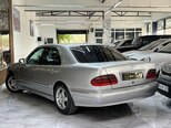 Mercedes E 220-9