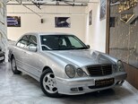 Mercedes E 220-1