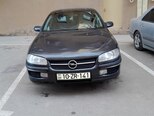 Opel Omega-1