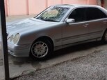 Mercedes E 200-4