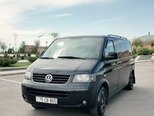Volkswagen Caravelle-1