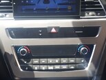 Hyundai Sonata-14