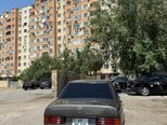 Mercedes 190-4
