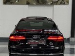 Audi A8-9
