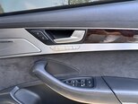 Audi A8-21