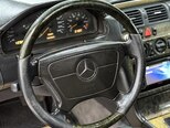 Mercedes E 230-17