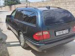 Mercedes E 240-5