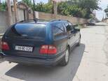 Mercedes E 240-3