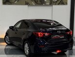 Mazda 3-10