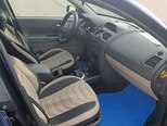 Renault Megane-11