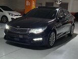Kia K5-4