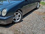 Mercedes E 230-5