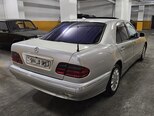 Mercedes E 320-6