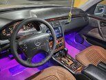 Mercedes E 320-11