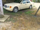 Mercedes E 200-4