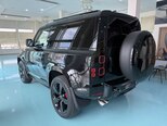 Land Rover Defender-6