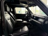 Land Rover Defender-8