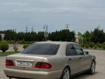 Mercedes E 200-2