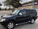 Mitsubishi Pajero-4